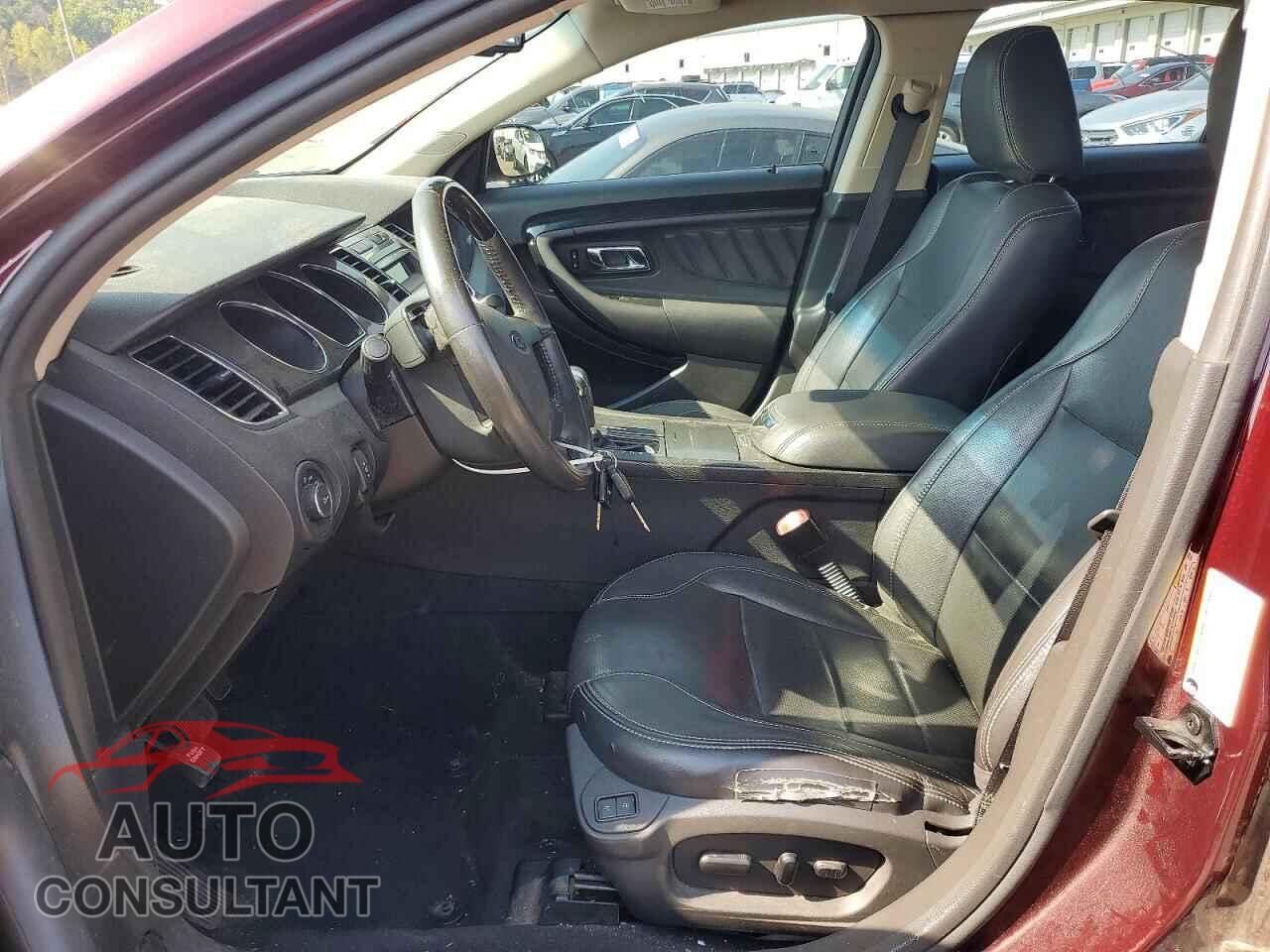 FORD TAURUS 2011 - 1FAHP2FW0BG135940