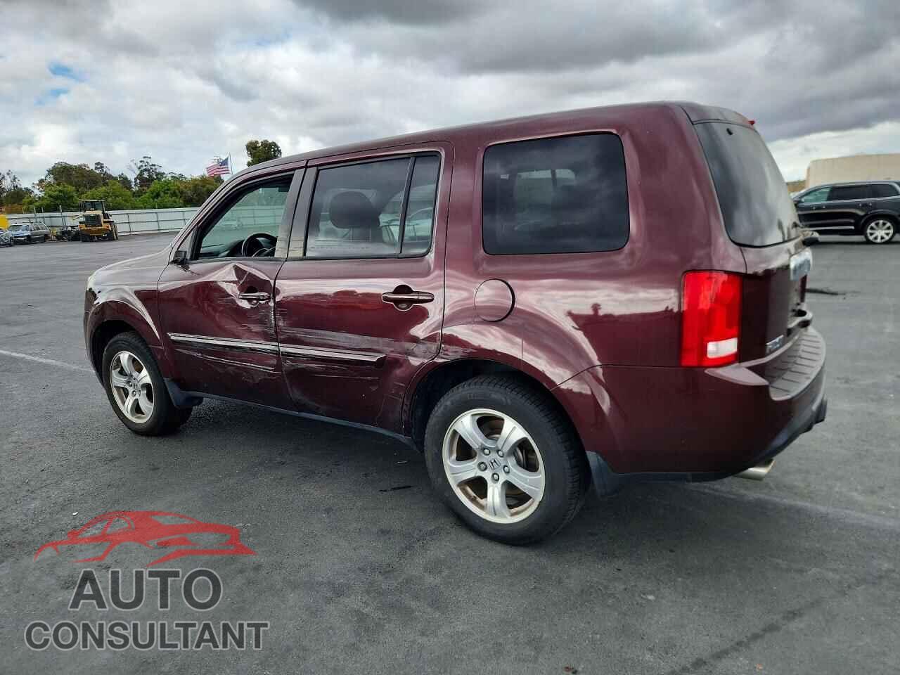 HONDA PILOT 2015 - 5FNYF4H51FB059576