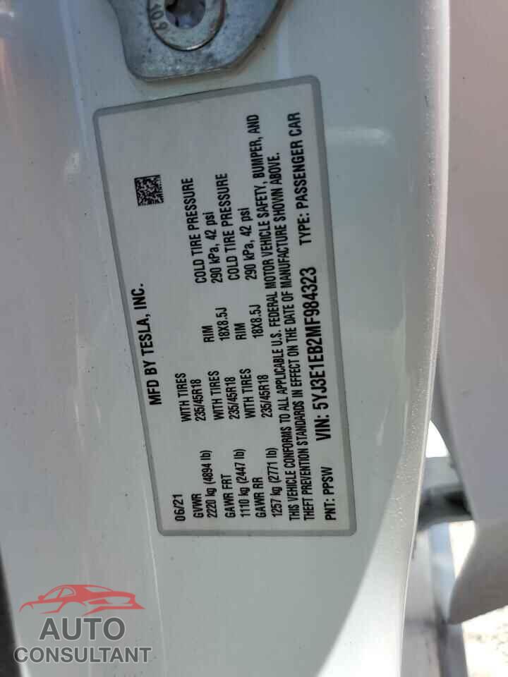 TESLA MODEL 3 2021 - 5YJ3E1EB2MF984323