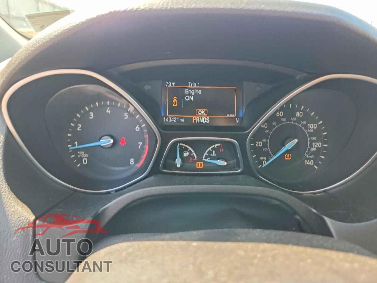 FORD FOCUS 2015 - 1FADP3F28FL216182