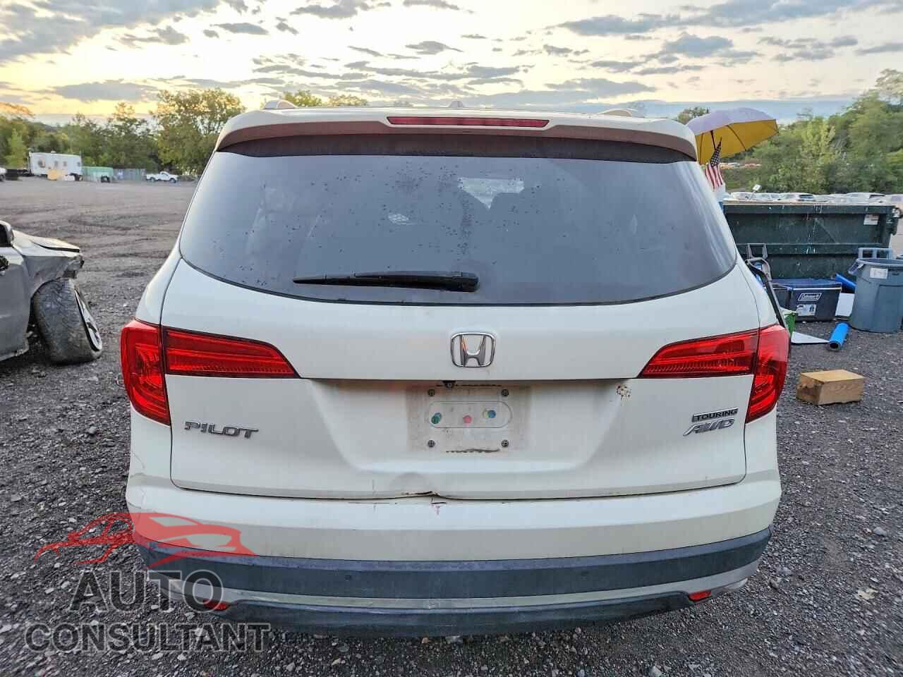 HONDA PILOT 2017 - 5FNYF6H94HB030736