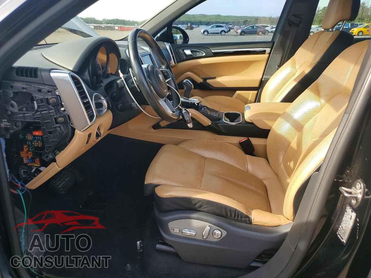 PORSCHE CAYENNE 2016 - WP1AA2A26GKA11854