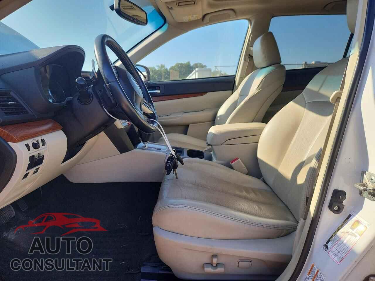 SUBARU OUTBACK 2014 - 4S4BRCMC2E3208046