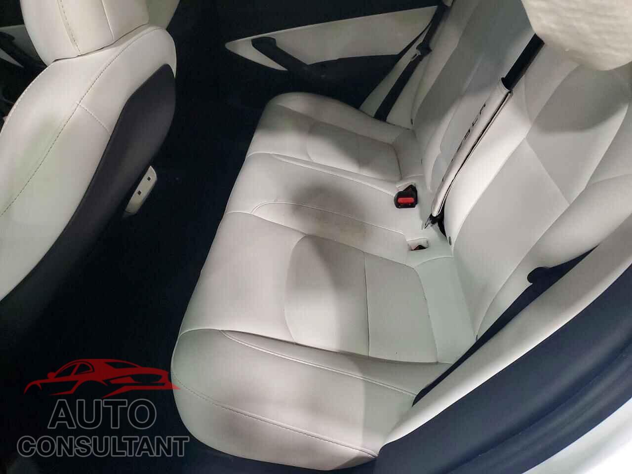 TESLA MODEL 3 2021 - 5YJ3E1EA9MF858807