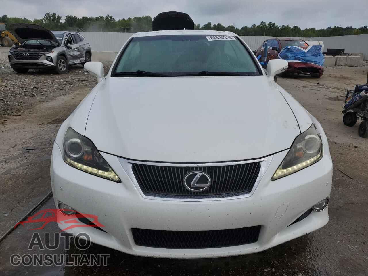 LEXUS IS 2011 - JTHFF2C21B2517962