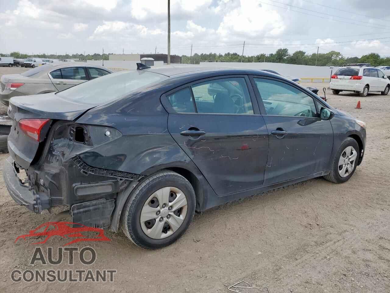 KIA FORTE 2017 - 3KPFK4A76HE137860