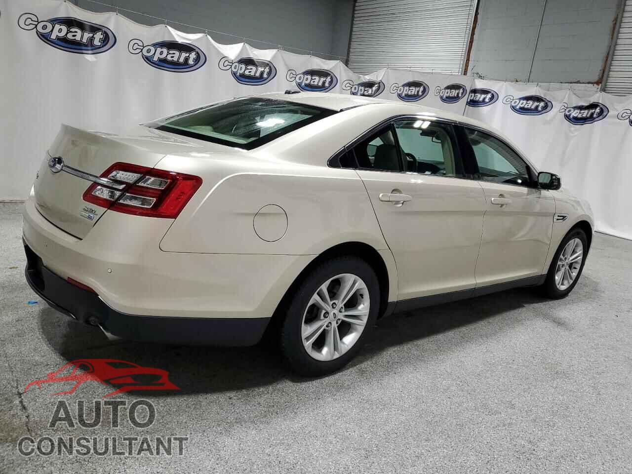 FORD TAURUS 2017 - 1FAHP2H80HG139087