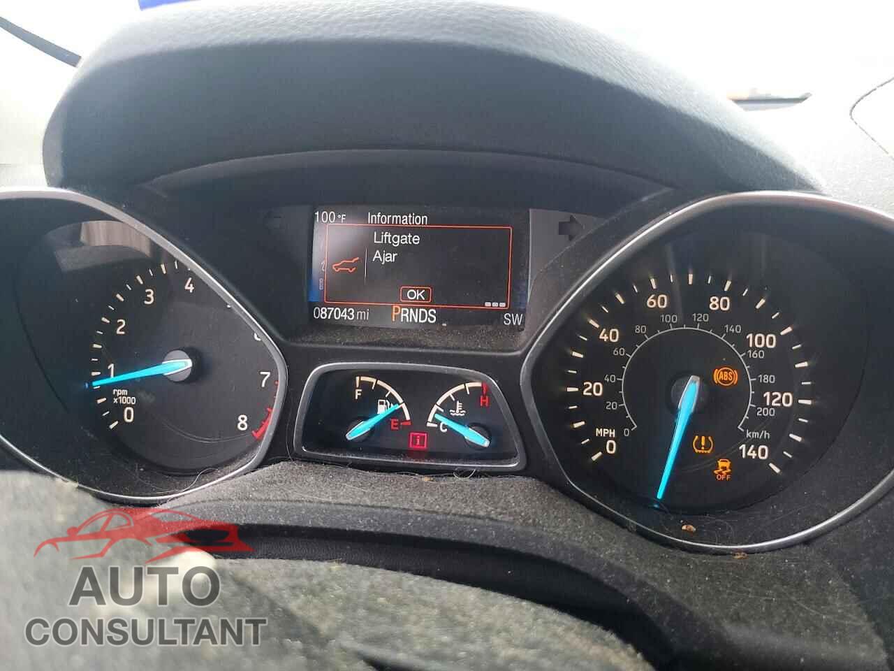 FORD ESCAPE 2017 - 1FMCU0F71HUD85414
