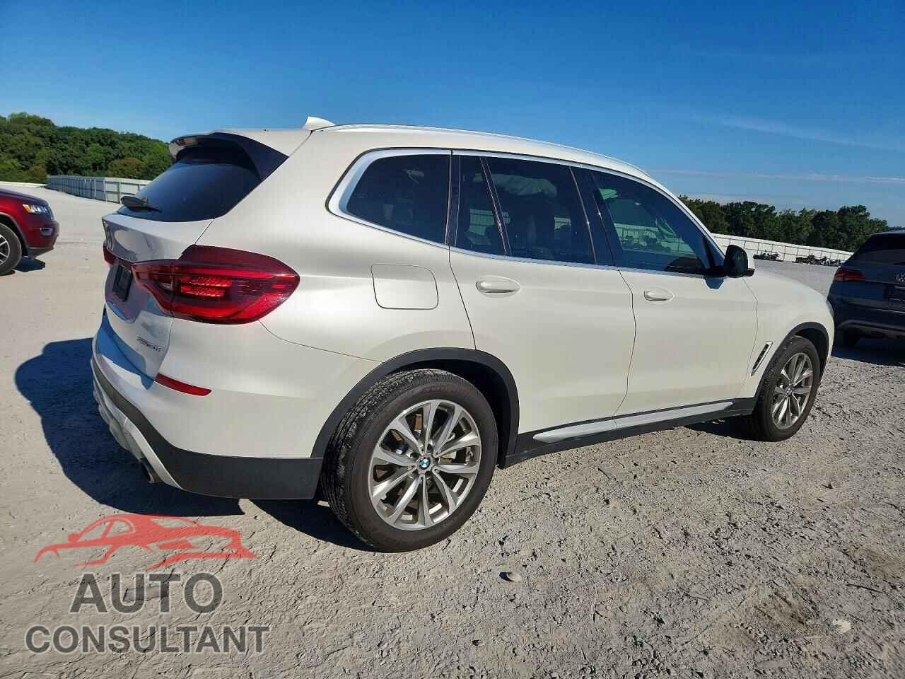 BMW X3 2019 - 5UXTR7C51KLR47275