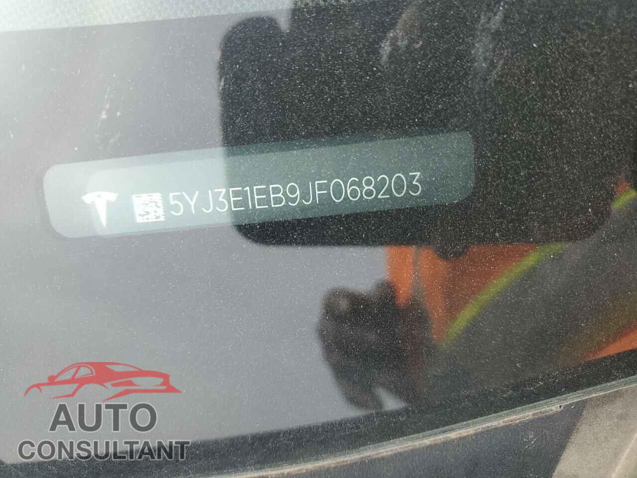 TESLA MODEL 3 2018 - 5YJ3E1EB9JF068203