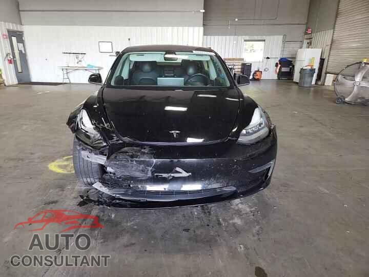 TESLA MODEL 3 2018 - 5YJ3E1EB5JF103111