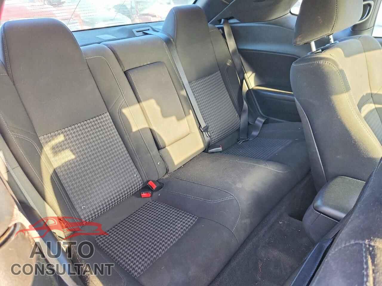 DODGE CHALLENGER 2015 - 2C3CDZAG1FH811672