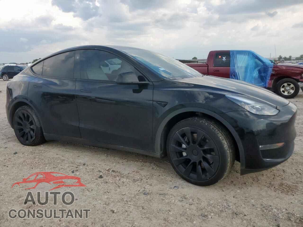 TESLA MODEL Y 2024 - 7SAYGDEE2RA237324