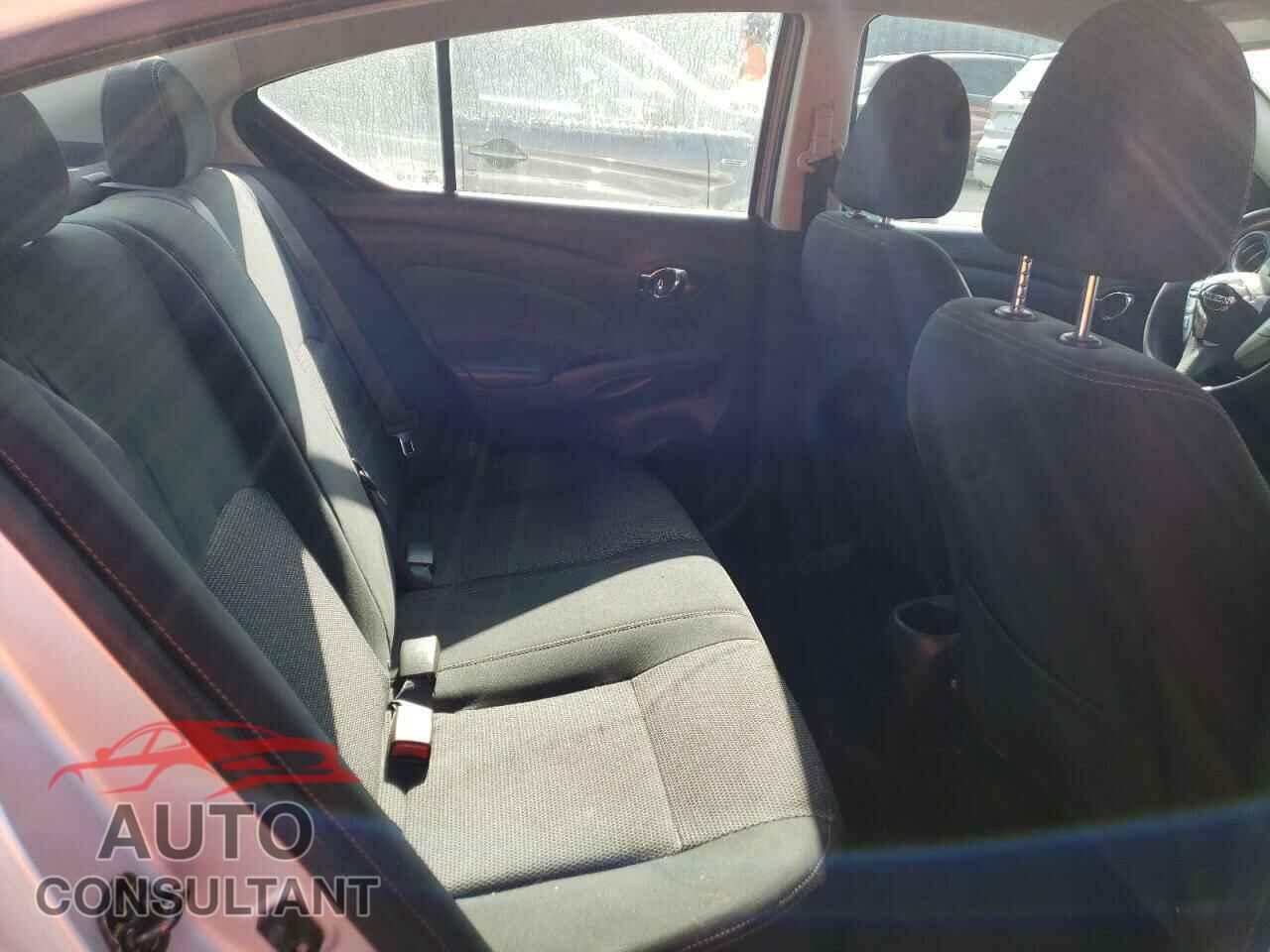 NISSAN VERSA 2019 - 3N1CN7AP1KL856466