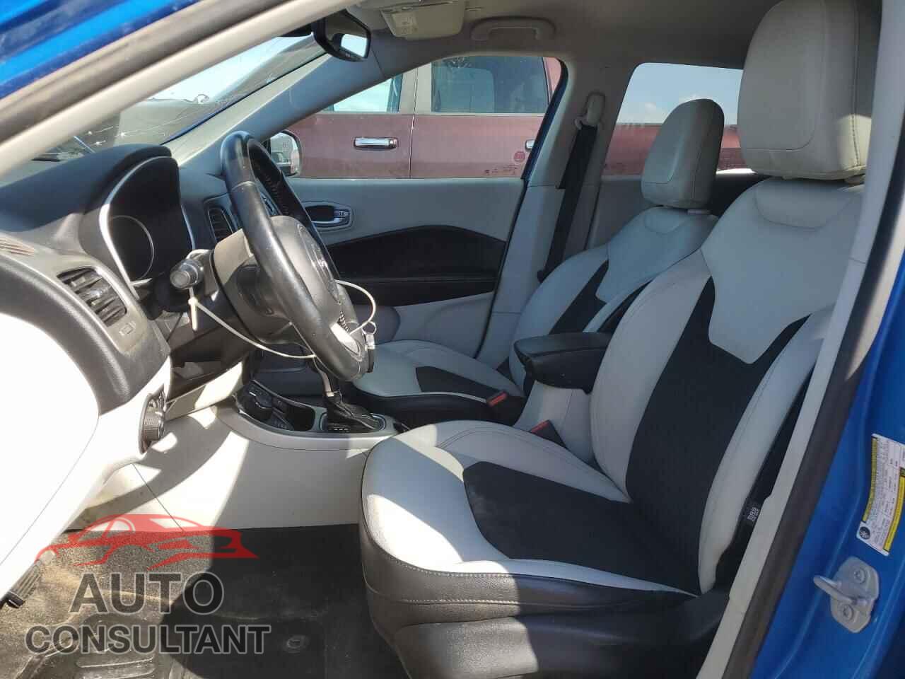 JEEP COMPASS 2018 - 3C4NJDBB6JT239811