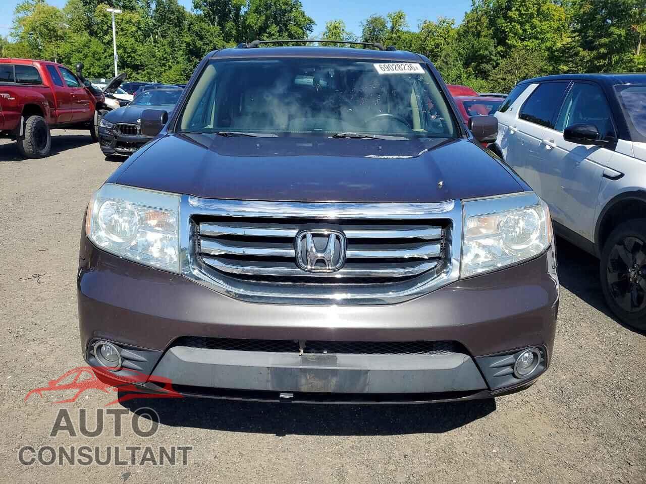 HONDA PILOT 2013 - 5FNYF4H66DB032167