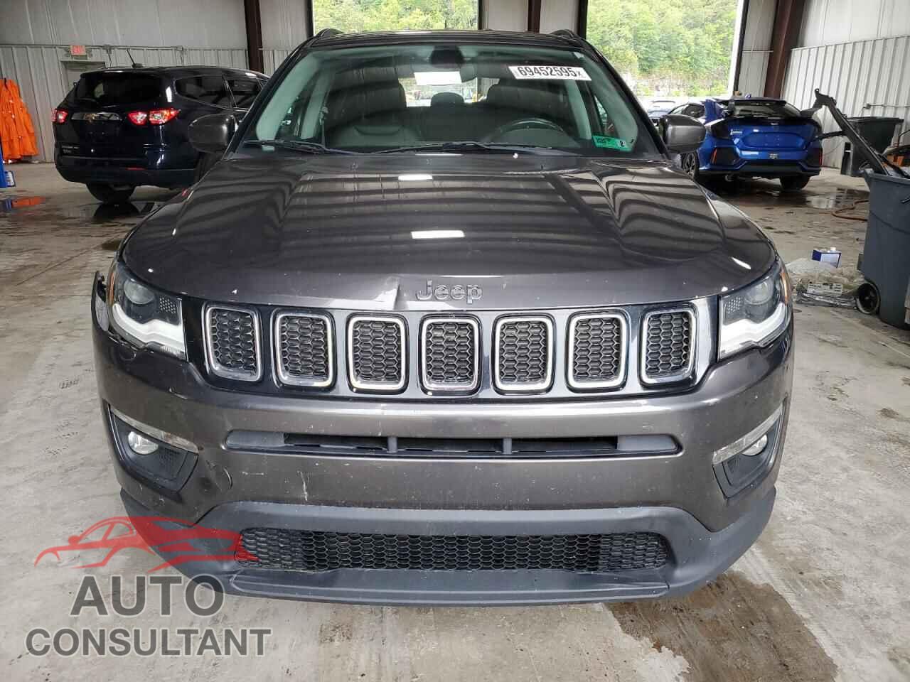 JEEP COMPASS 2019 - 3C4NJDBB8KT689381