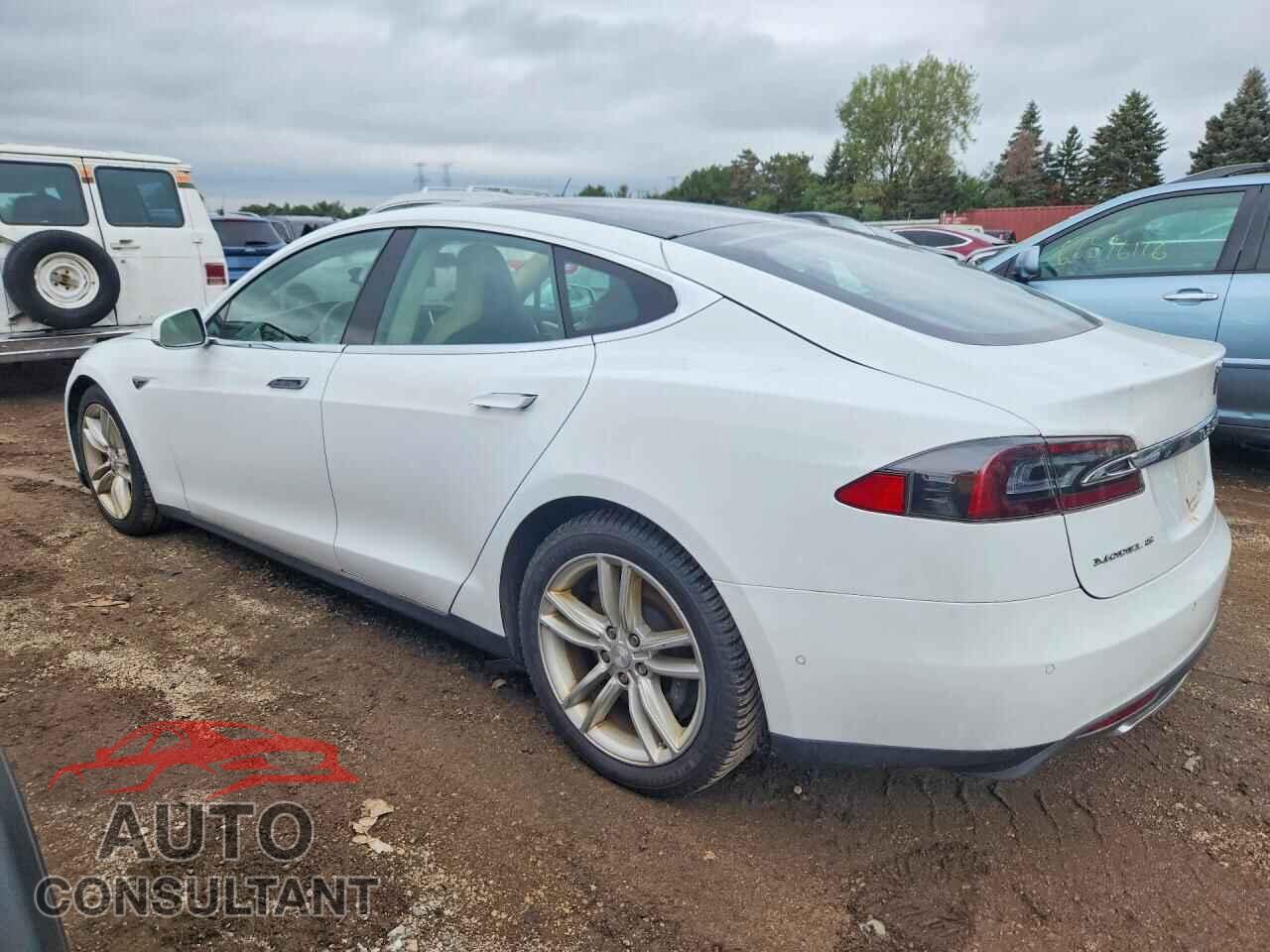 TESLA MODEL S 2015 - 5YJSA1E2XFF109159