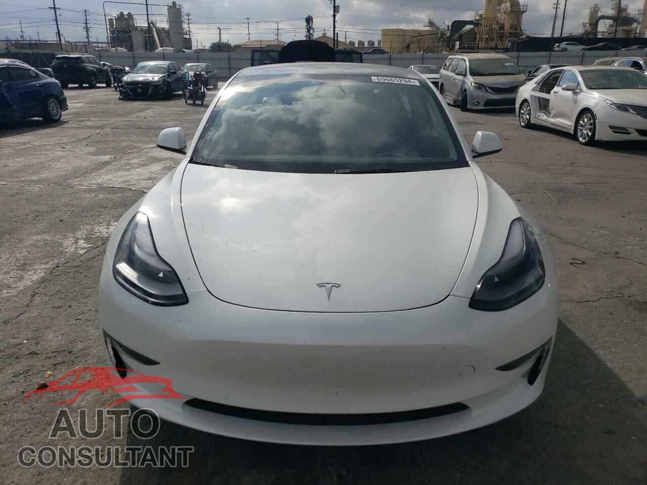 TESLA MODEL 3 2021 - 5YJ3E1EAXMF091596