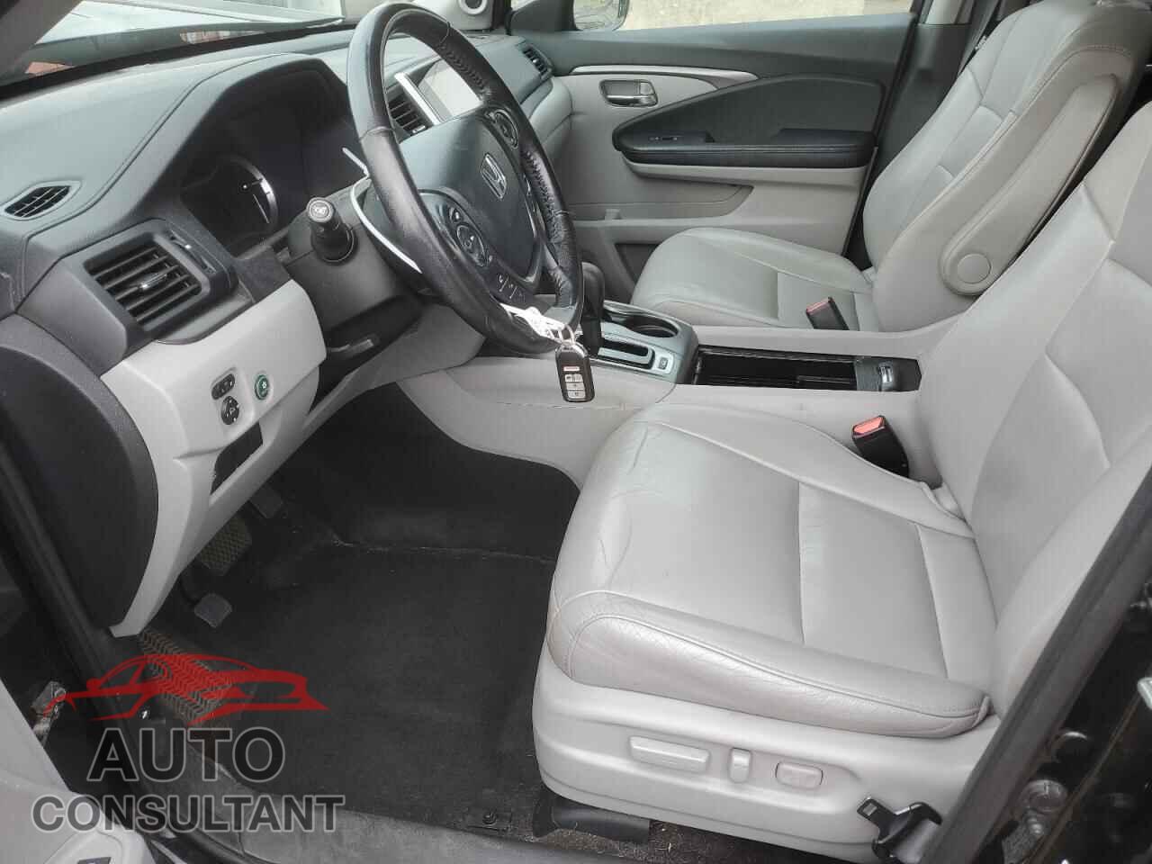 HONDA PILOT 2017 - 5FNYF6H59HB030244