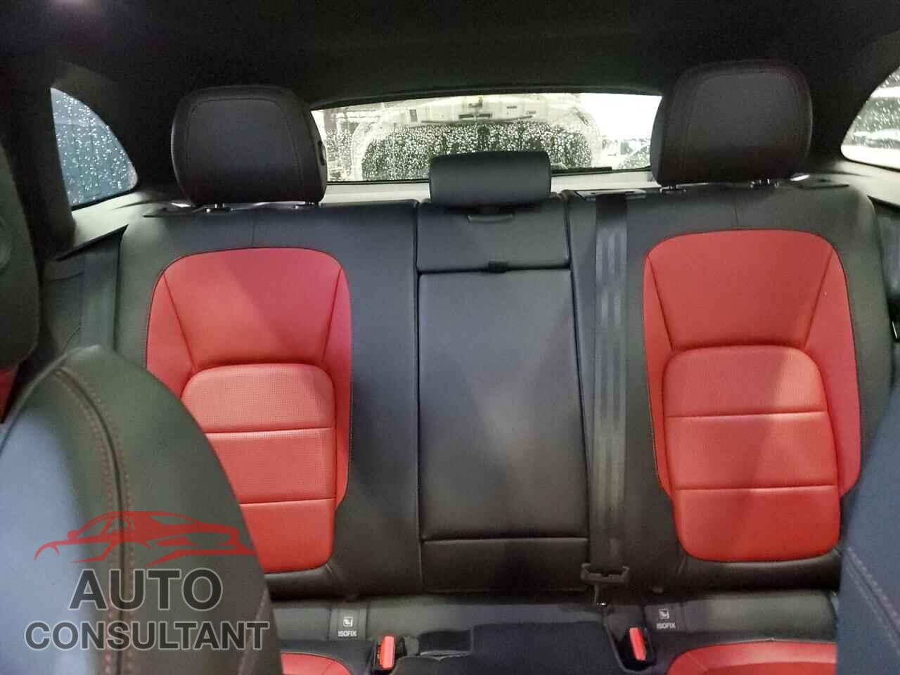 JAGUAR F-PACE 2017 - SADCL2BN7HA883193