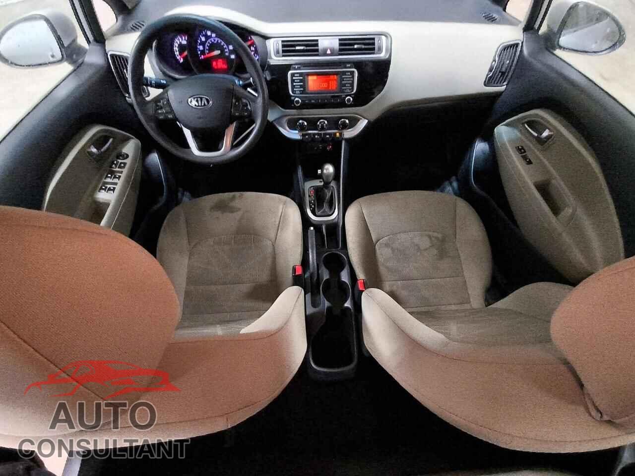 KIA RIO 2017 - KNADM4A37H6028048