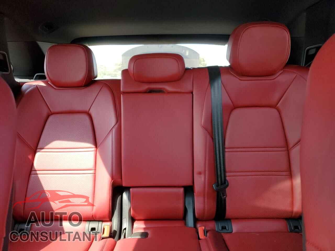 PORSCHE CAYENNE 2021 - WP1AA2AY8MDA02254