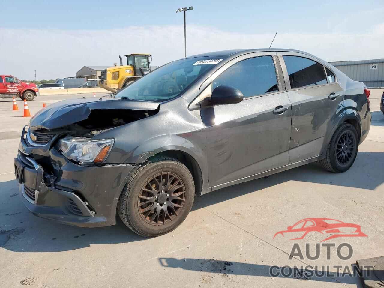 CHEVROLET SONIC 2019 - 1G1JA5SB3K4128931