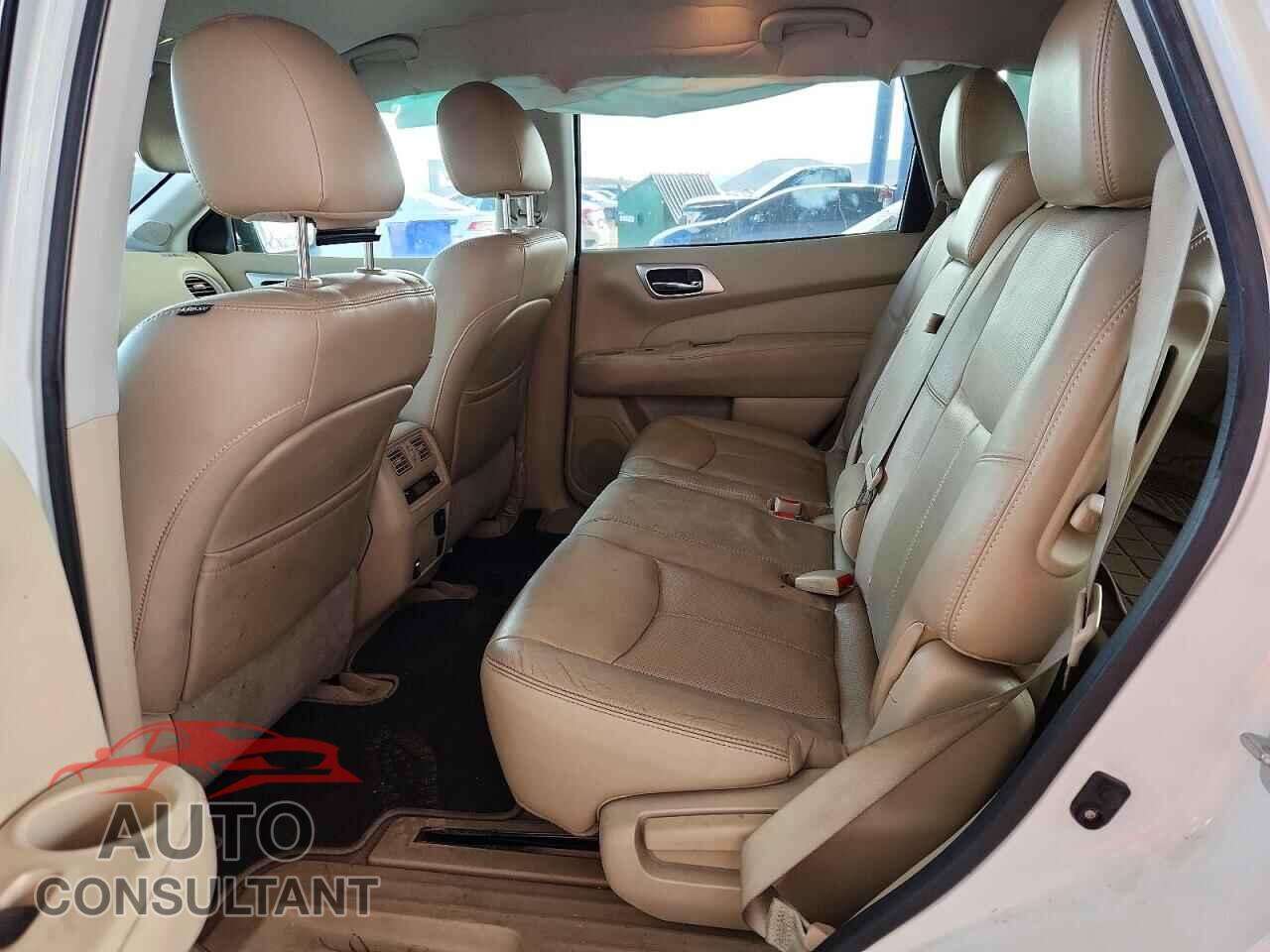 NISSAN PATHFINDER 2014 - 5N1AR2MM3EC657251