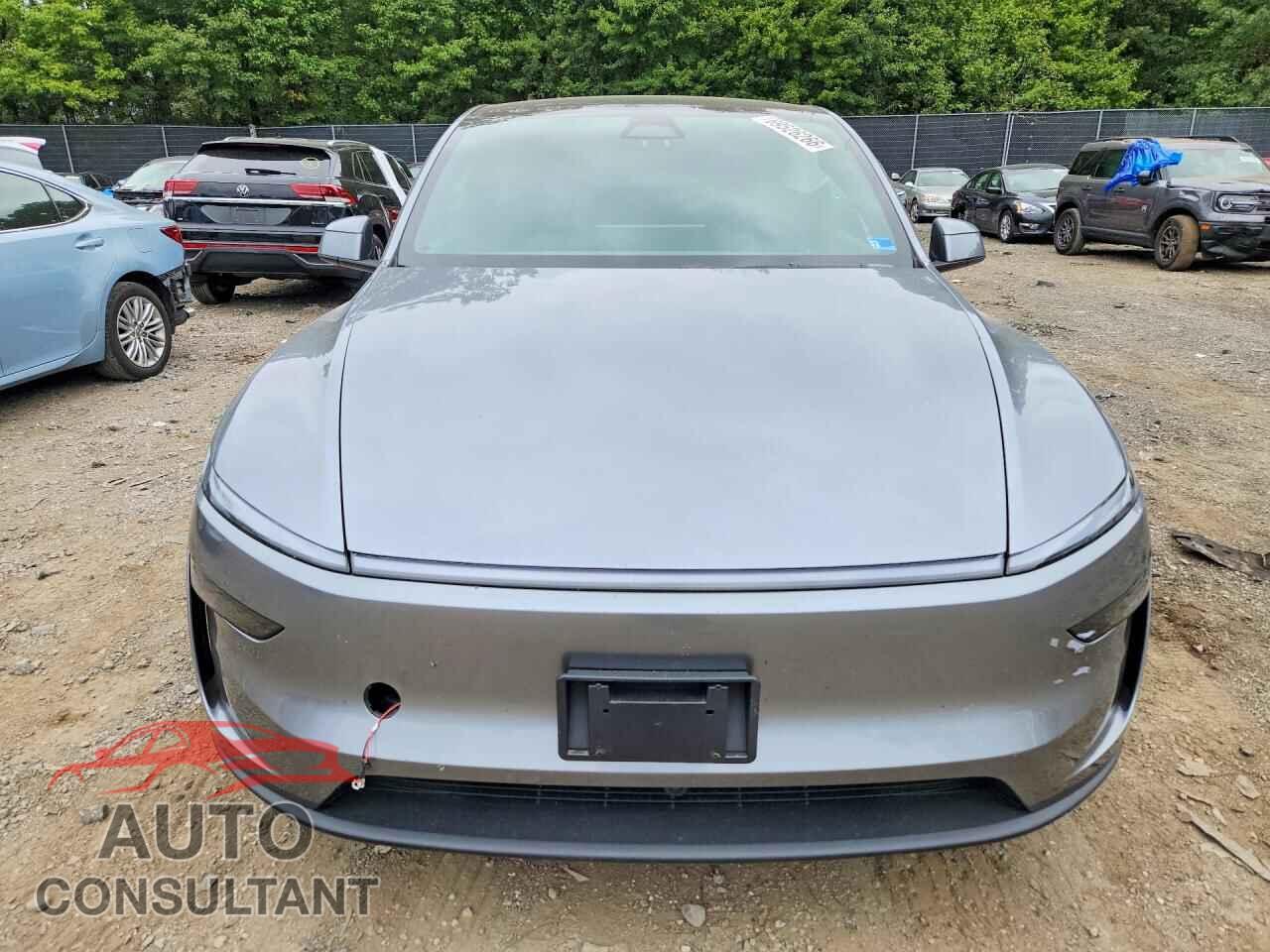 TESLA MODEL Y 2026 - 7SAYGDEE2TA637682