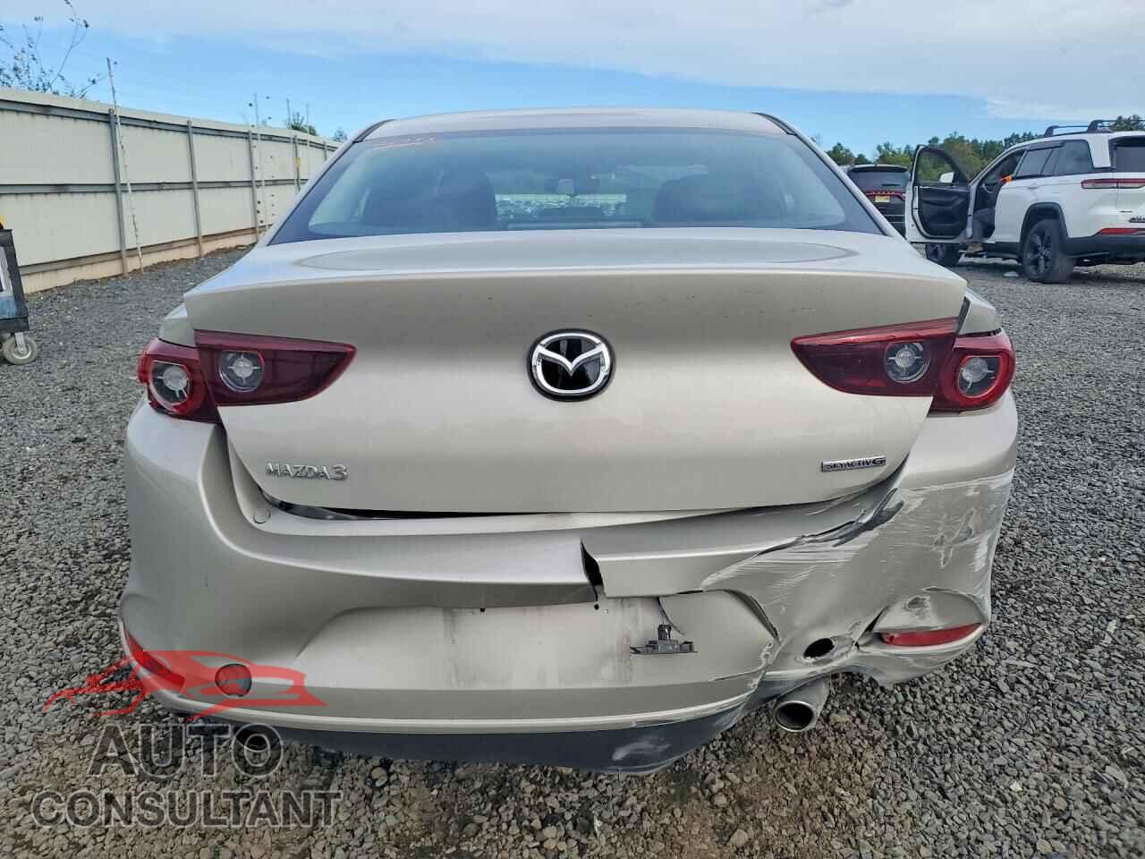 MAZDA 3 2023 - 3MZBPACM4PM379520