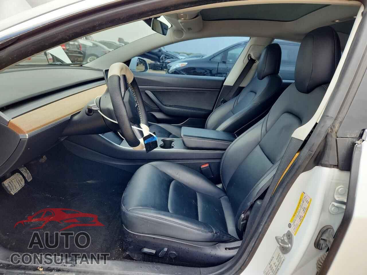 TESLA MODEL 3 2020 - 5YJ3E1EA2LF590598