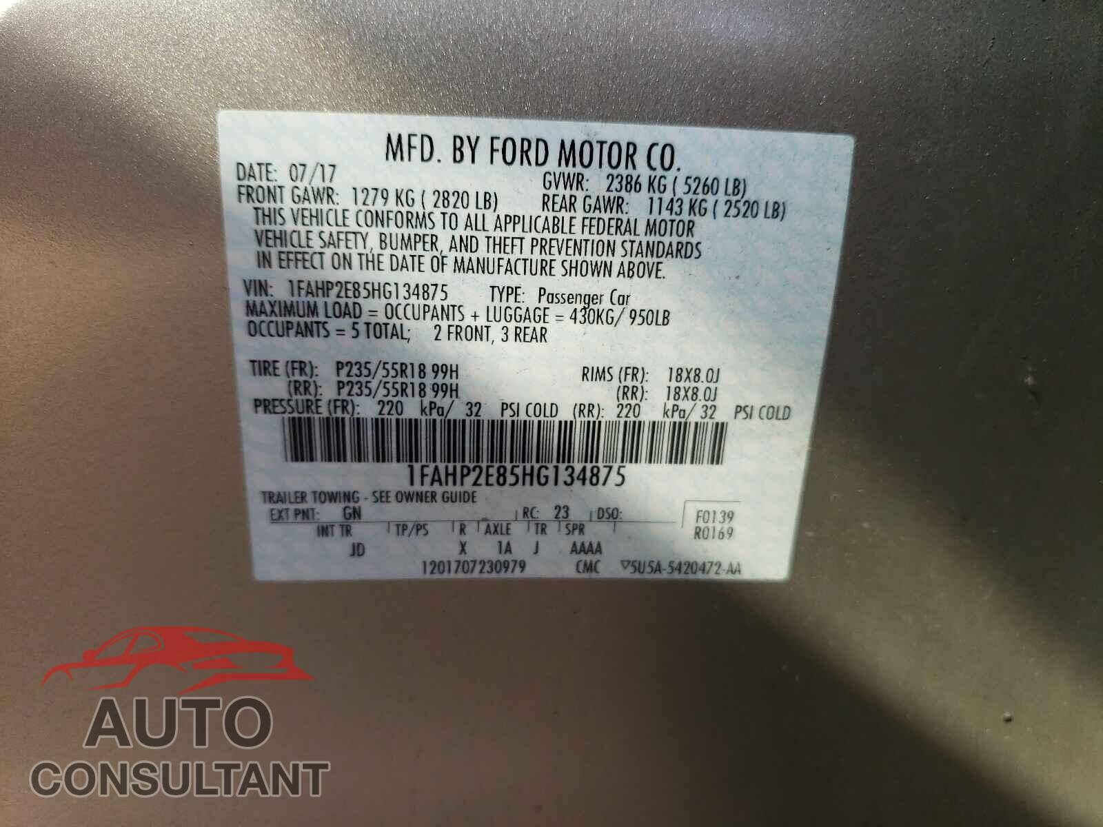 FORD TAURUS 2017 - 1FAHP2E85HG134875