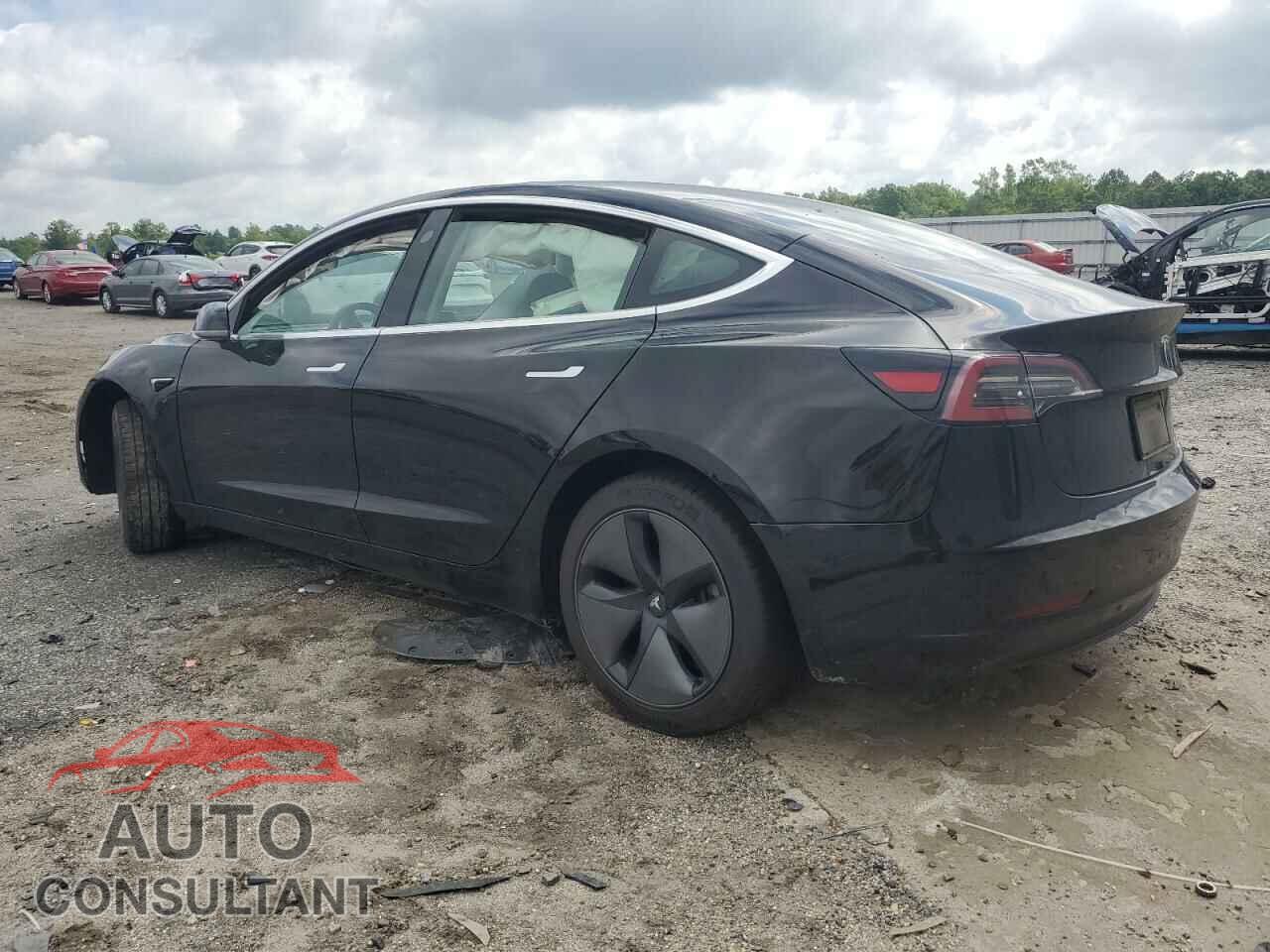 TESLA MODEL 3 2019 - 5YJ3E1EAXKF196877