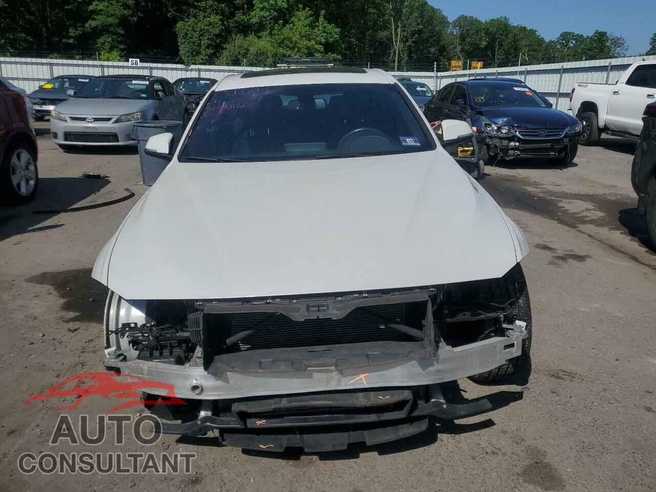 BMW 3 SERIES 2016 - WBA8E3G57GNU00798