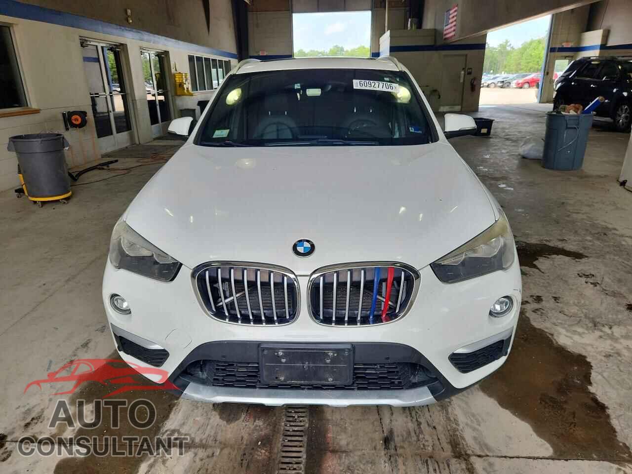 BMW X1 2017 - WBXHT3C32H5F80695