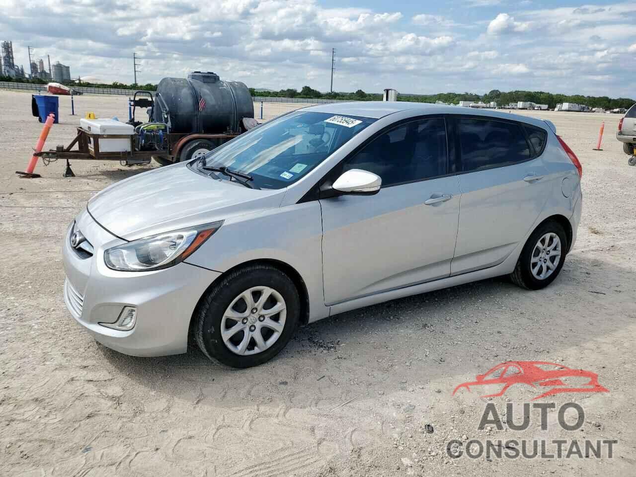 HYUNDAI ACCENT 2013 - KMHCU5AE5DU076431