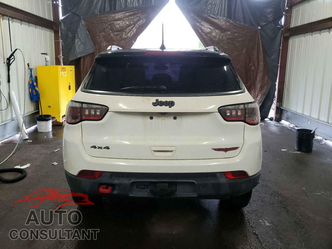 JEEP COMPASS 2017 - 3C4NJDDB4HT666315