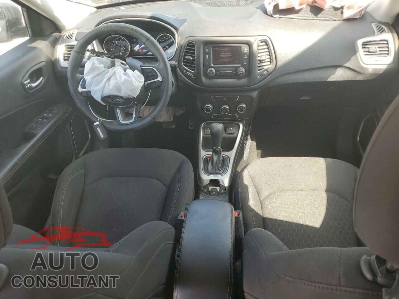 JEEP COMPASS 2017 - 3C4NJCAB3HT668510