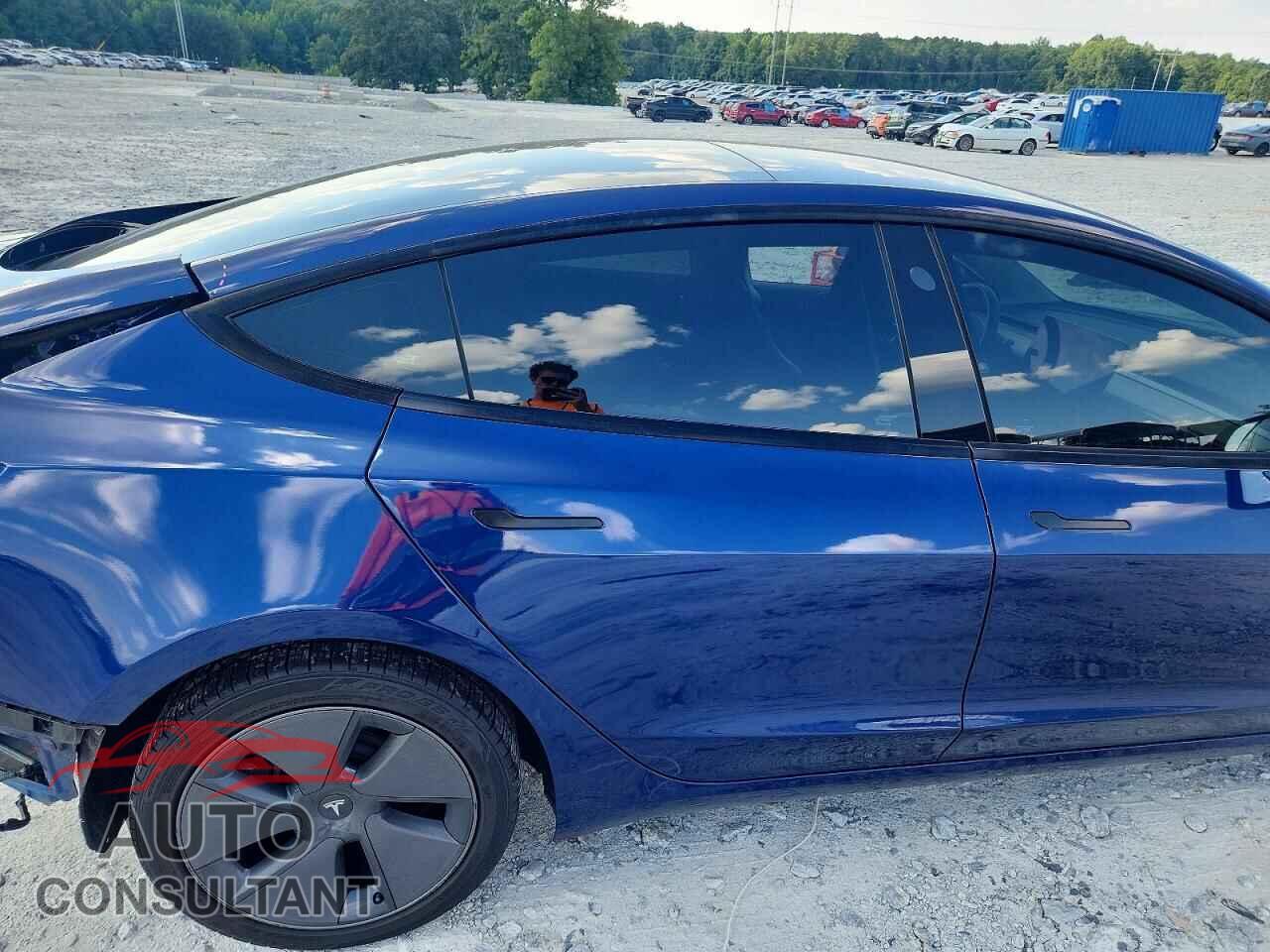 TESLA MODEL 3 2023 - 5YJ3E1EA5PF622241