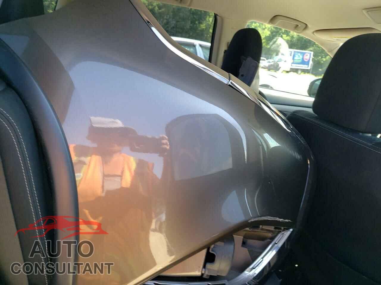 MITSUBISHI OUTLANDER 2017 - JA4AZ2A38HZ030735