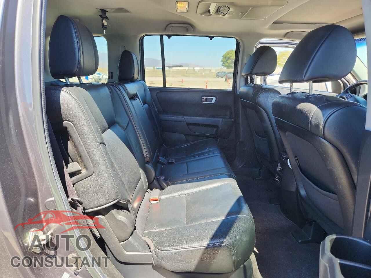 HONDA PILOT 2012 - 5FNYF4H91CB067210