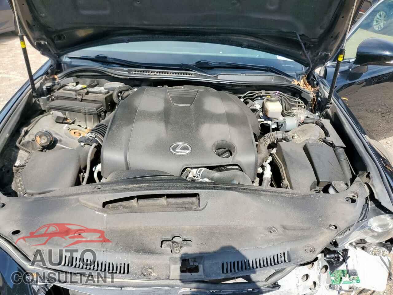 LEXUS IS 2014 - JTHBF1D29E5030695