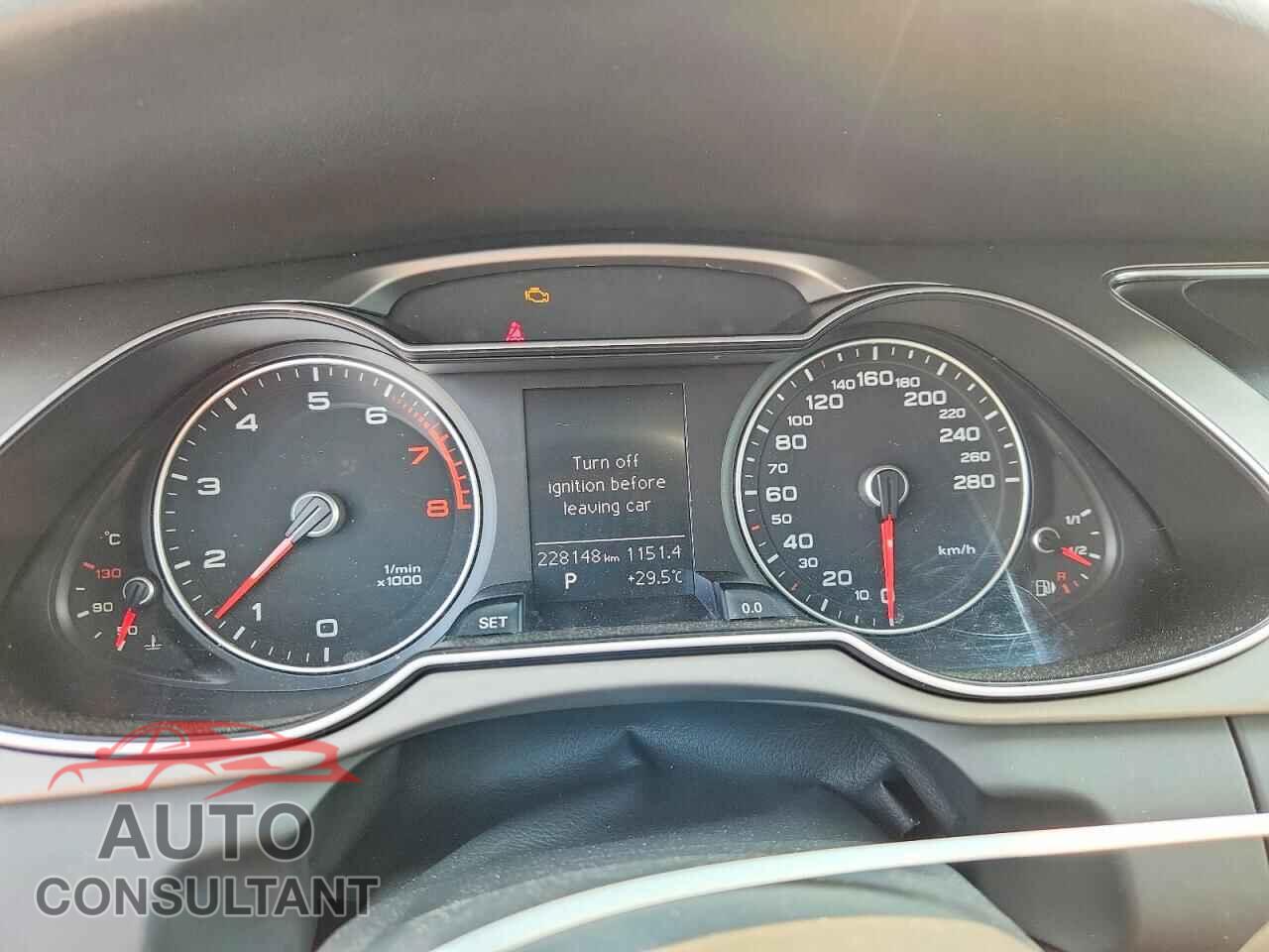 AUDI A4 2013 - WAUBFCFL1DN021097
