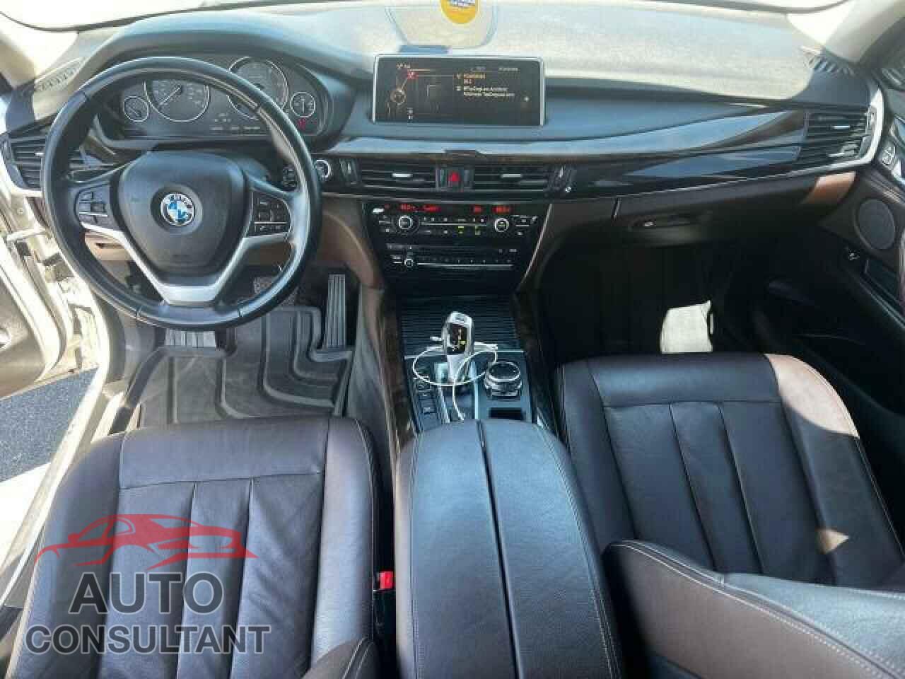 BMW X5 2015 - 5UXKS4C50F0J98295
