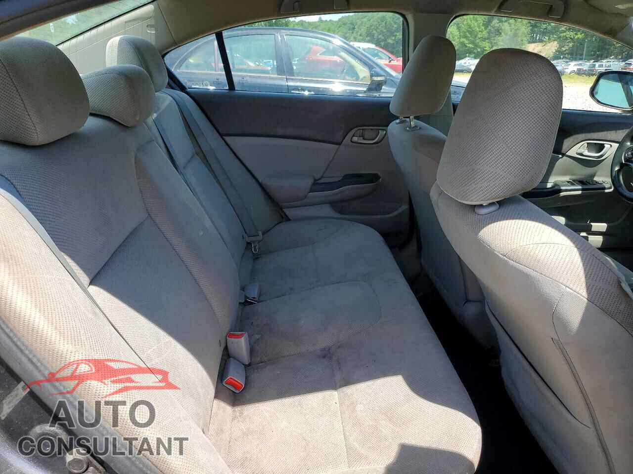 HONDA CIVIC 2012 - 2HGFB2F51CH583117