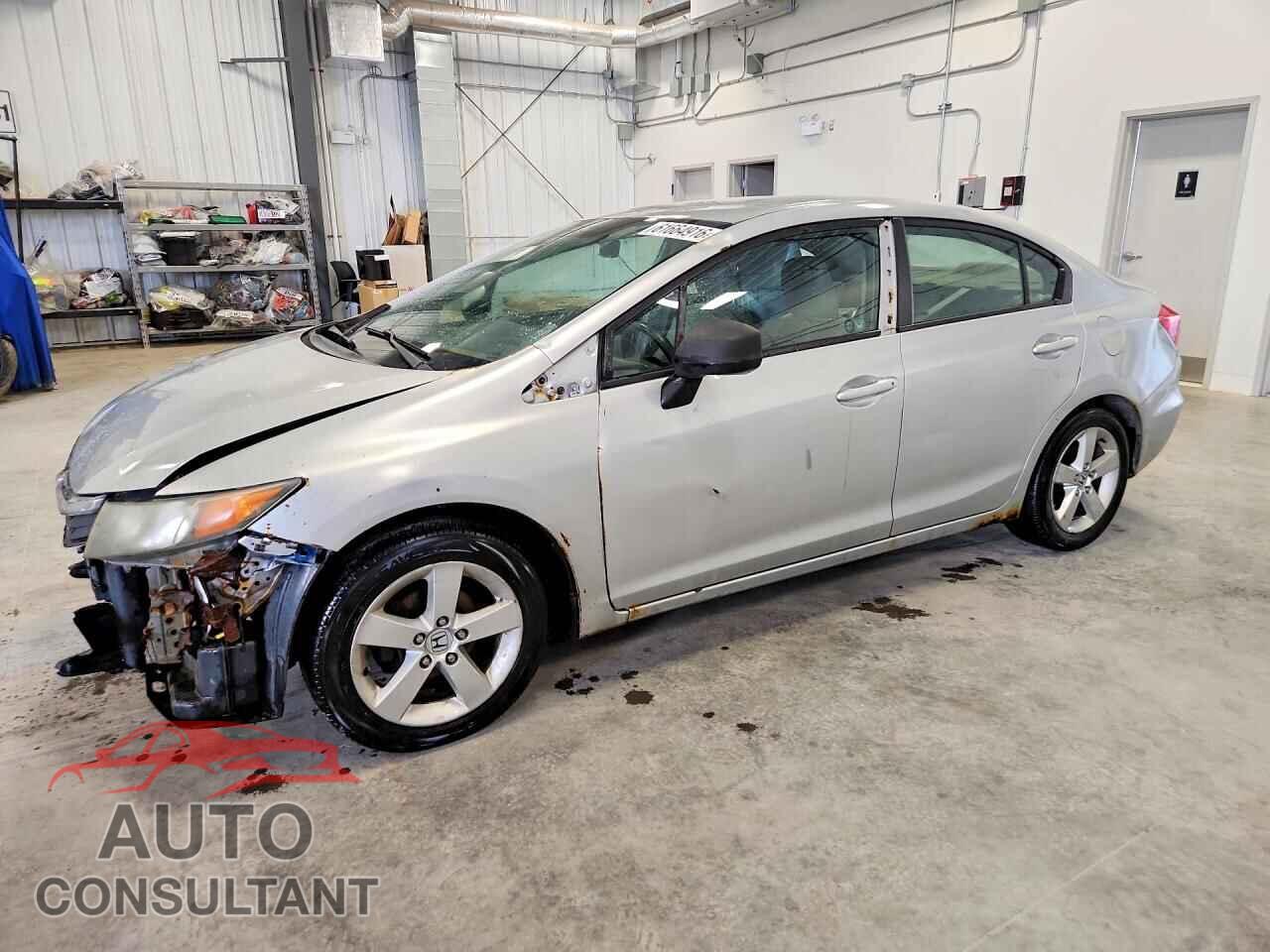 HONDA CIVIC 2012 - 2HGFB2E47CH016855