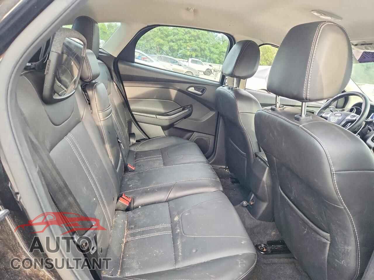 FORD FOCUS 2013 - 1FADP3K22DL244014