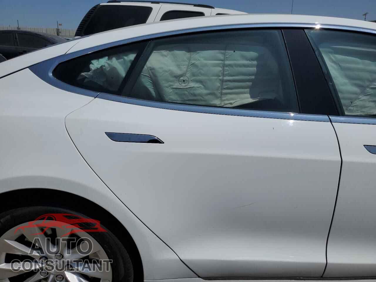 TESLA MODEL S 2016 - 5YJSA1E13GF151472