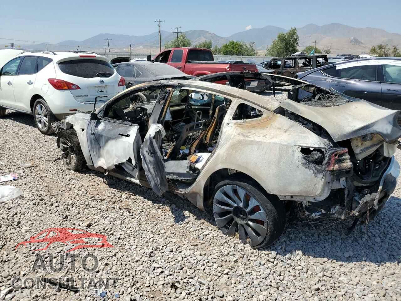 TESLA MODEL 3 2022 - 5YJ3E1EC2NF248282